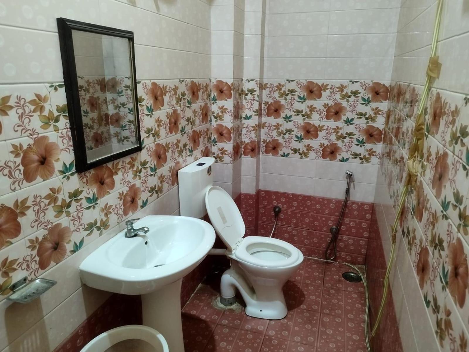 Hotel O Prayag Villa Allāhābād Junction Exteriör bild